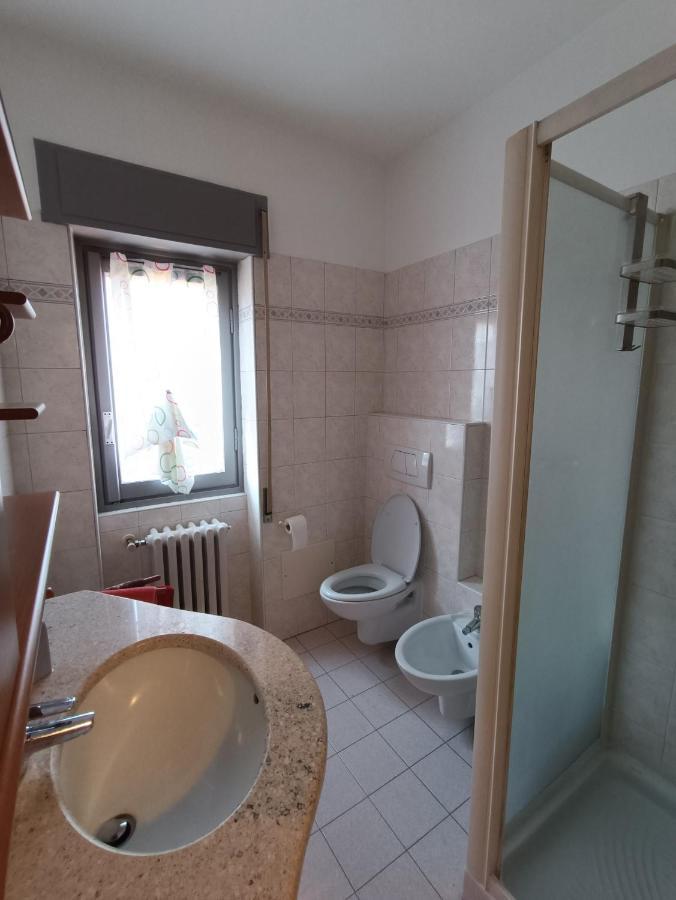 Casa Le Fornaci Lejlighed Ispra Eksteriør billede